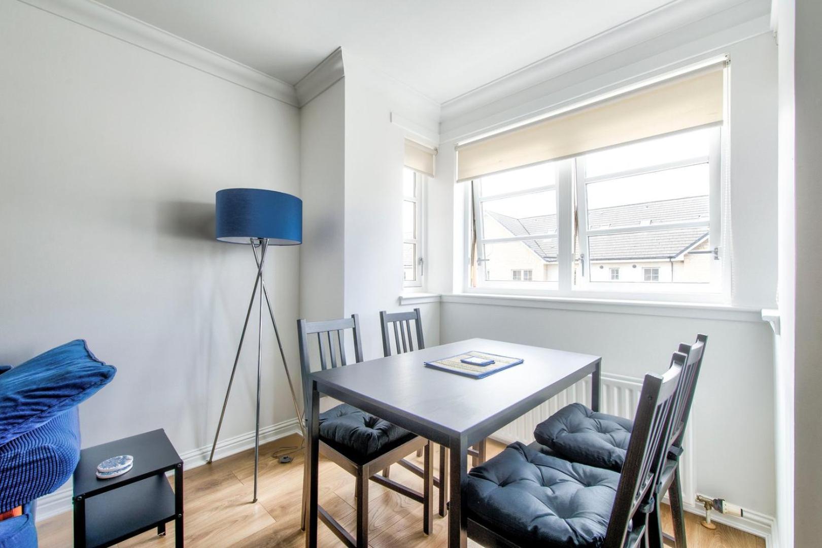 Guestready - Stylish Apt W/ Parking Near EDI Exterior foto
