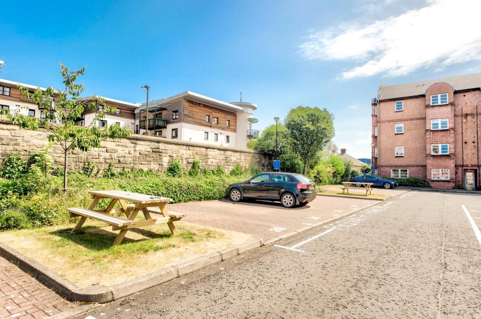 Guestready - Stylish Apt W/ Parking Near EDI Exterior foto